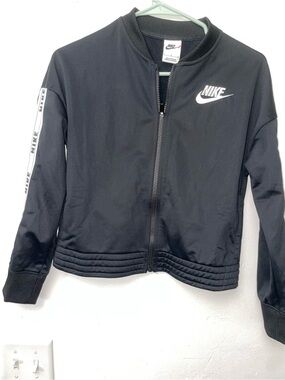 Nike Girls Medium Jacket Black Zip Up Logo Sleeve Youth M